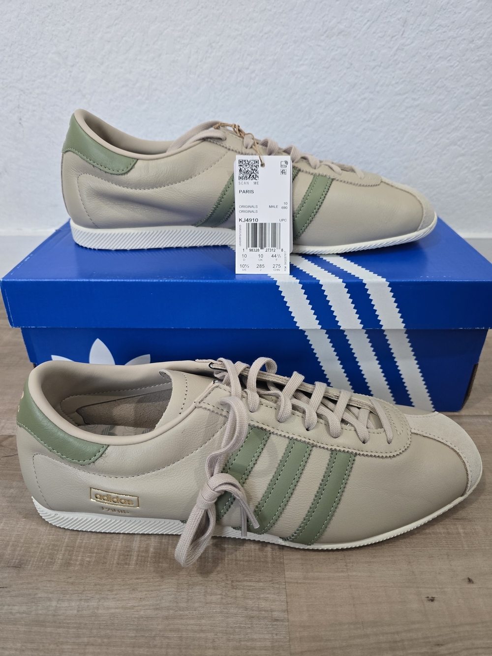 Adidas Men’s Beige and Sage Green Gazelle-Style Sneakers